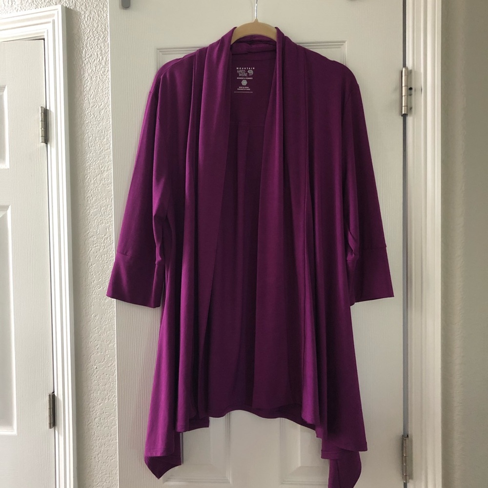 Mountain Hardwear women’s size large wrap